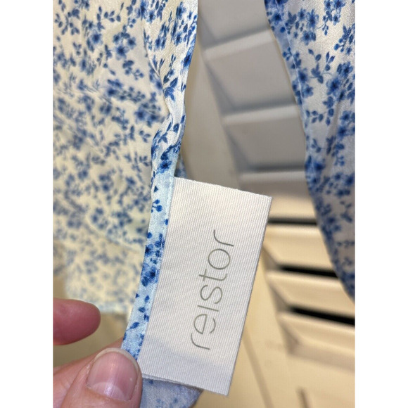 Sevya Handmade 100% Cupro Blue/White floral Long Rectangular Scarf 22" X 50" - Picture 3 of 4